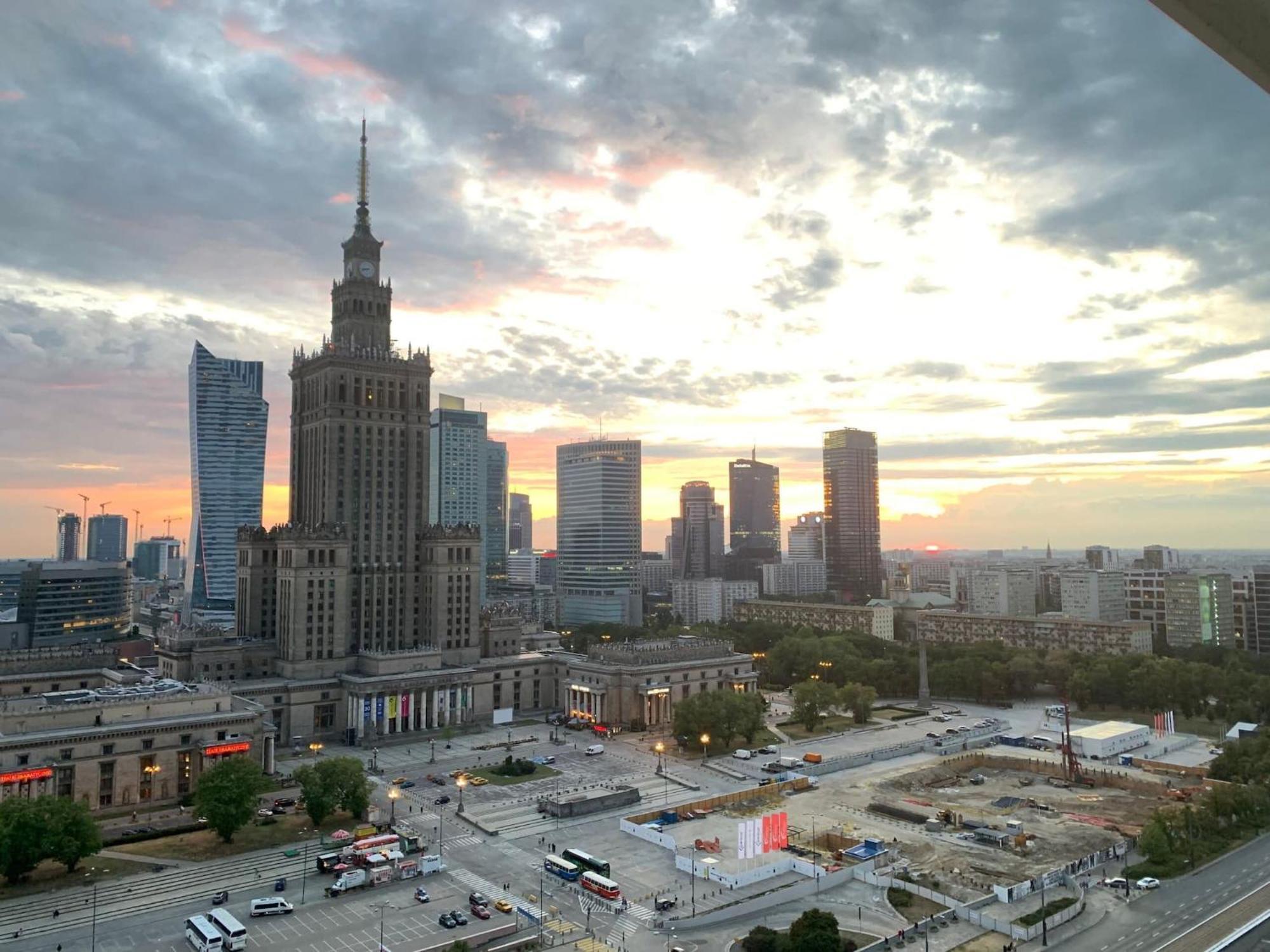 Chmielna 35 - City View Apartment By Noclegi Renters Warszawa Exteriör bild